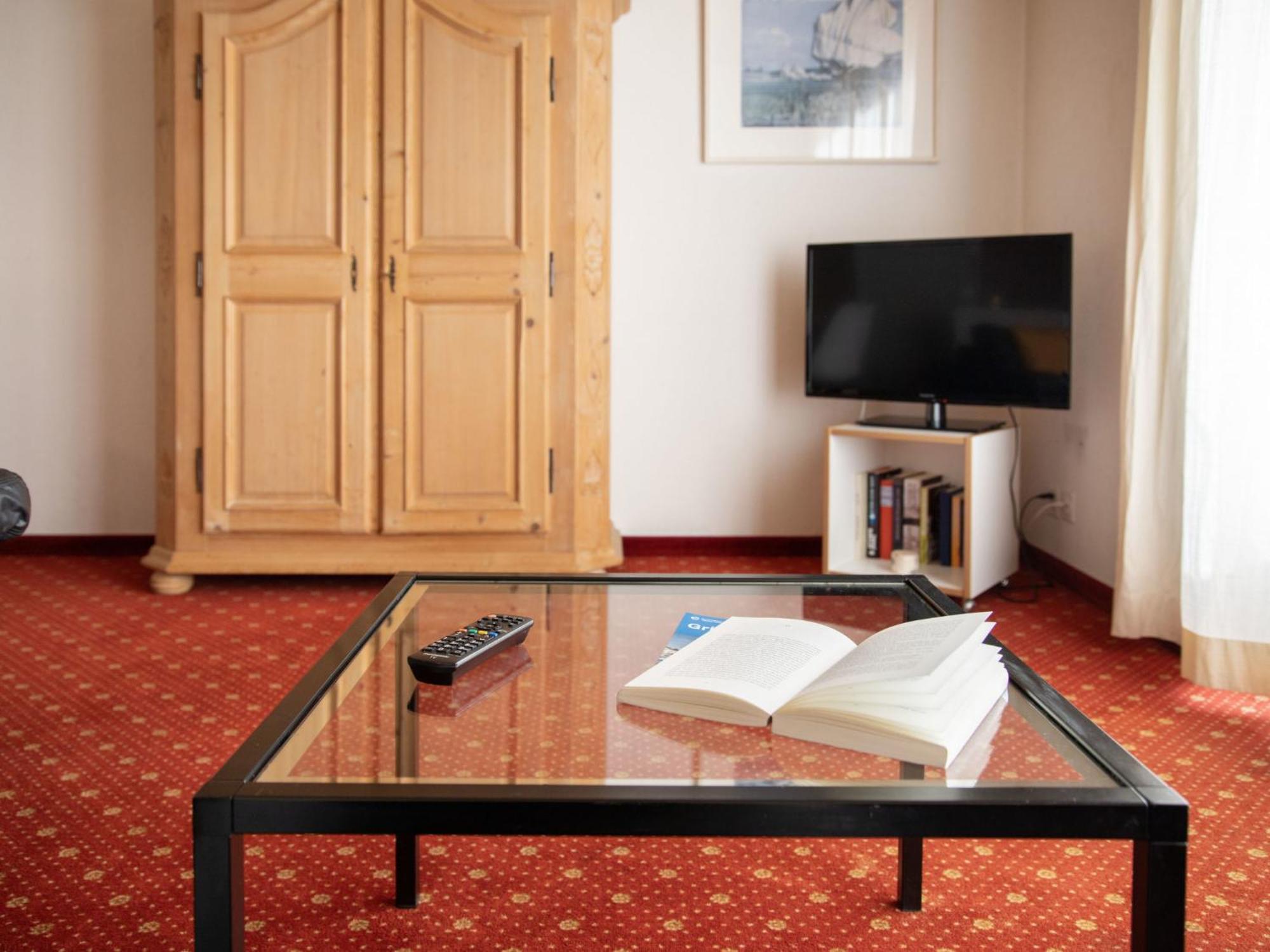 Apartment Chalet Abendrot Apartments-15 By Interhome جريندلوالد المظهر الخارجي الصورة